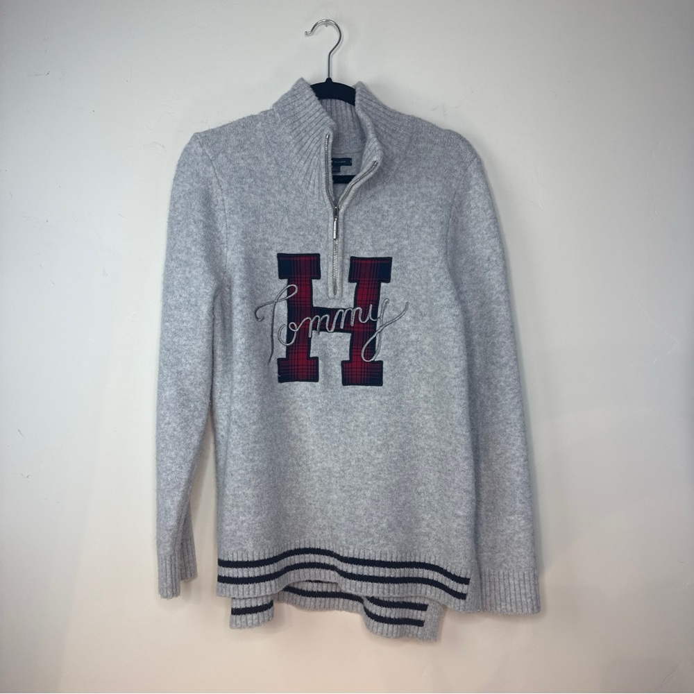Tommy Hilfiger Gray Sweater with Red Accents